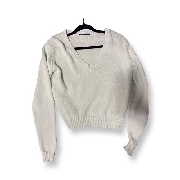 Brandy Melville V-Neck Sweater Light Green Lime Light Mint XS Longsleeve Knit. - Picture 12 of 13